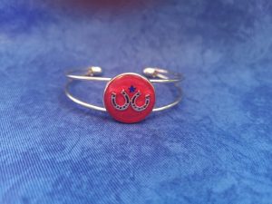 Ring mit Hufeisen