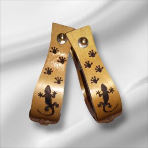 Westernsteigbügel aus Holz gebrannt mit Echse Seitenansicht